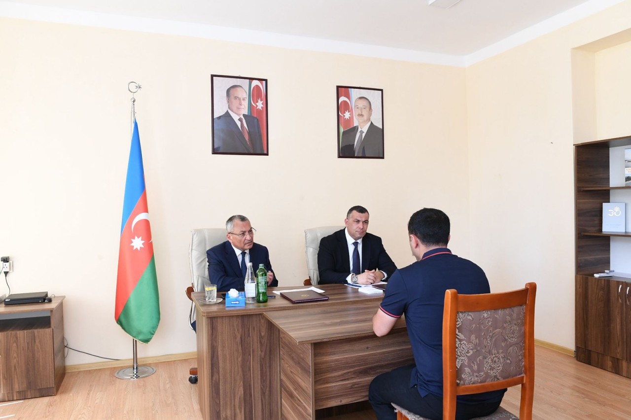 Şirvanda keçmiş məcburi köçkünlərin müraciətləri dinlənilib - FOTOLAR