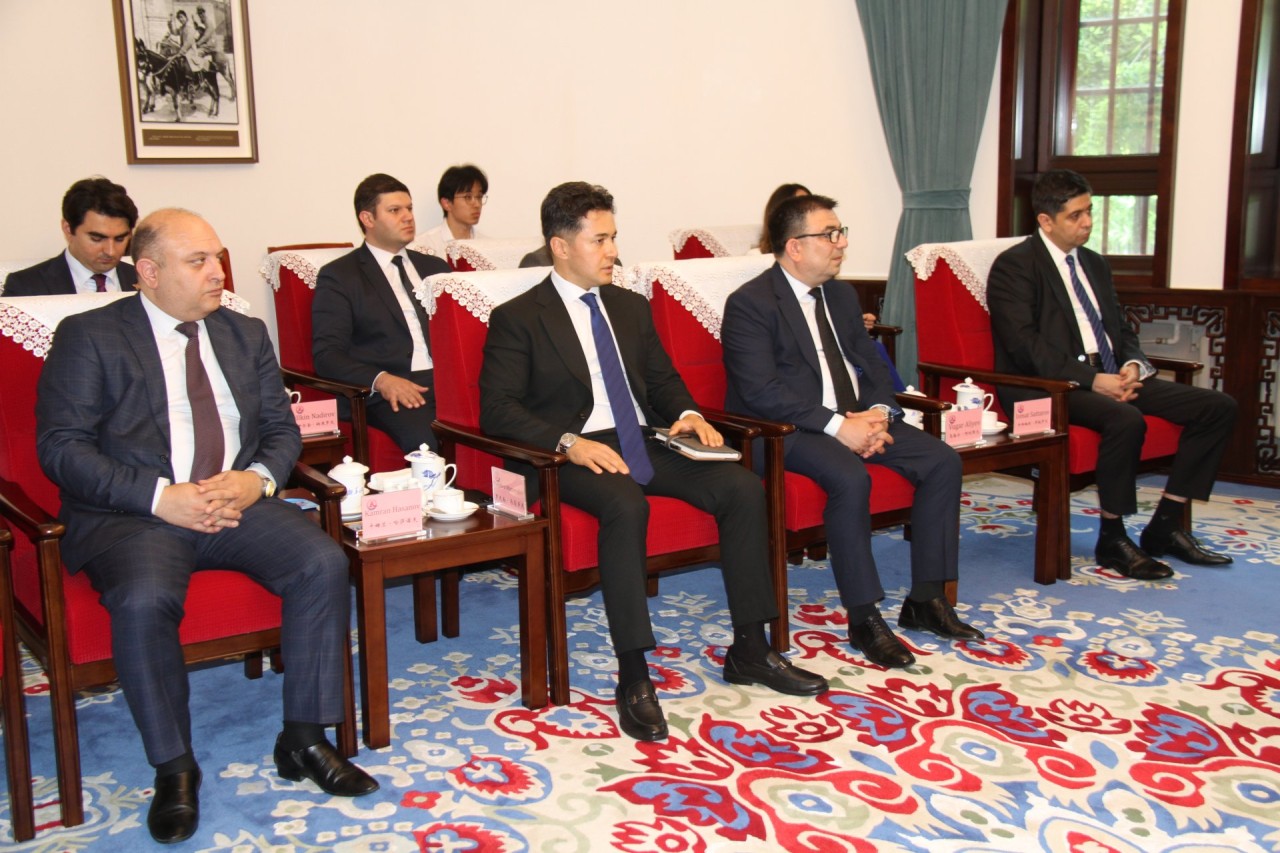 MEDİA-nın nümayəndə heyəti Sinxua xəbər agentliyində - FOTOLAR