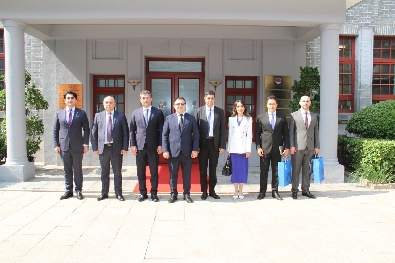 MEDİA-nın nümayəndə heyəti Sinxua xəbər agentliyində - FOTOLAR