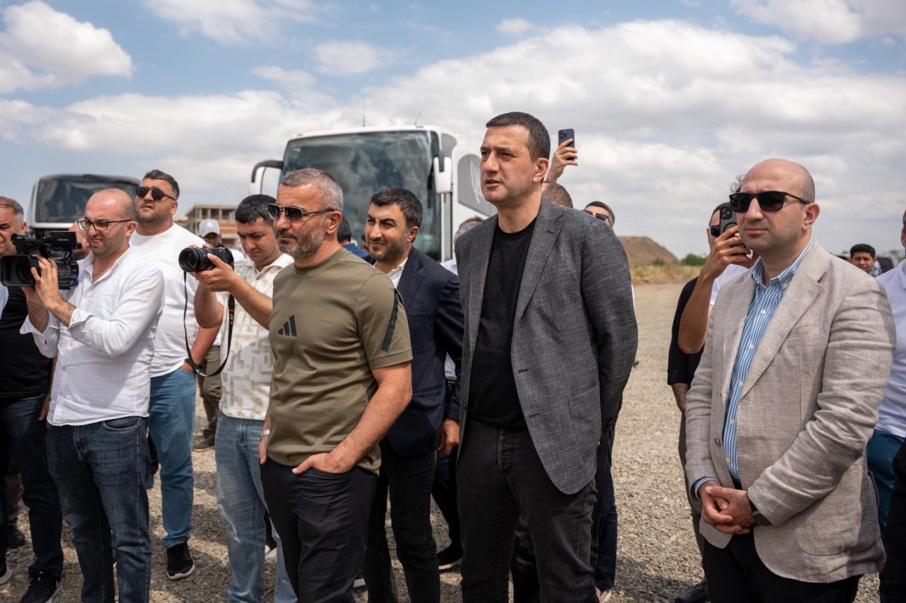 Qurban Qurbanov və futbolçuları "İmarət"də - VİDEO (FOTOLAR)