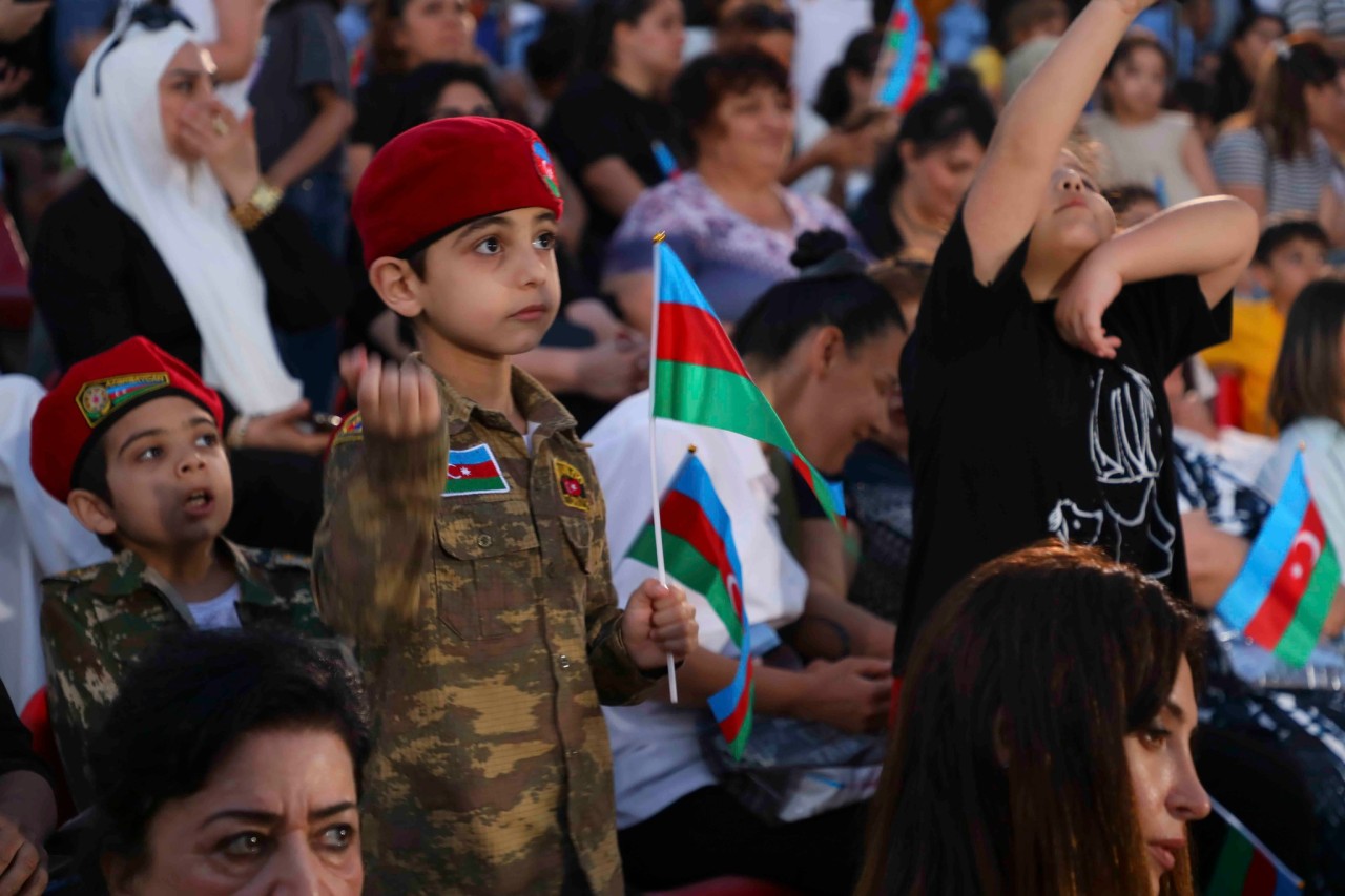 Xətai rayonunda Silahlı Qüvvələr Gününə həsr olunmuş konsert keçirildi - FOTOLAR+VİDEO