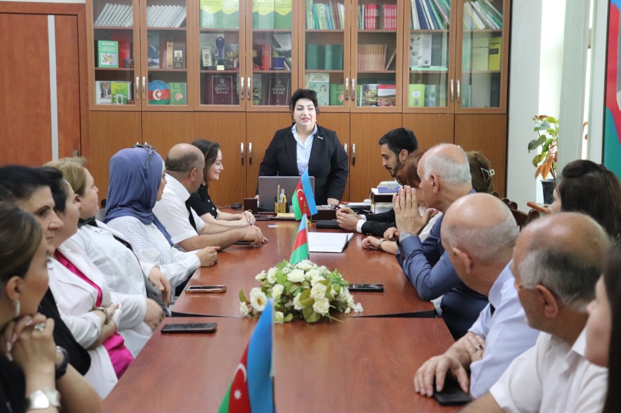 YAP Xəzər rayon təşkilatı partiya üzvləri ilə görüş keçirdi - FOTOLAR