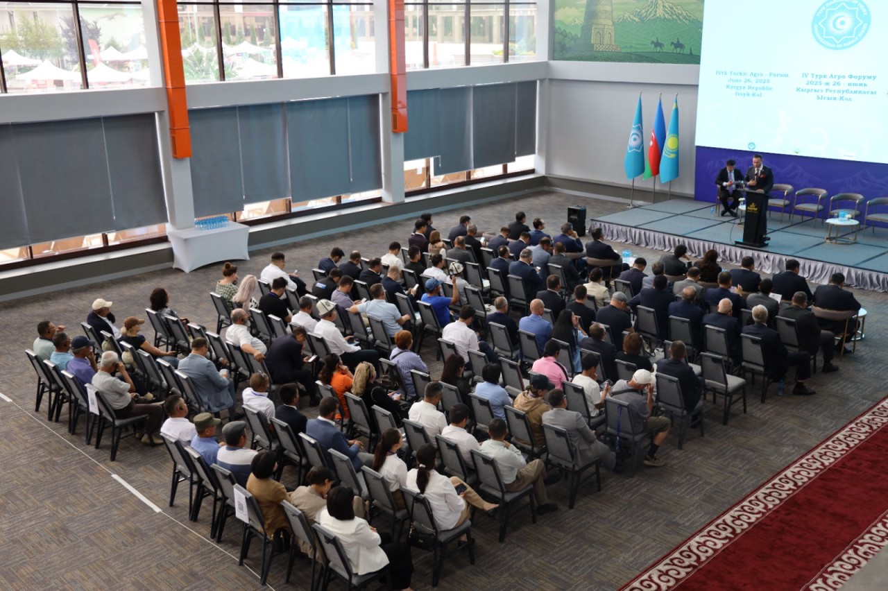 Nazir Qırğız Respublikasında forumda iştirak edib - FOTOLAR