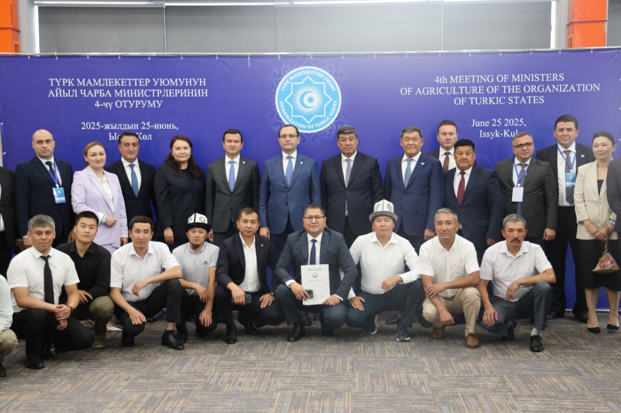 Nazir Qırğız Respublikasında forumda iştirak edib - FOTOLAR