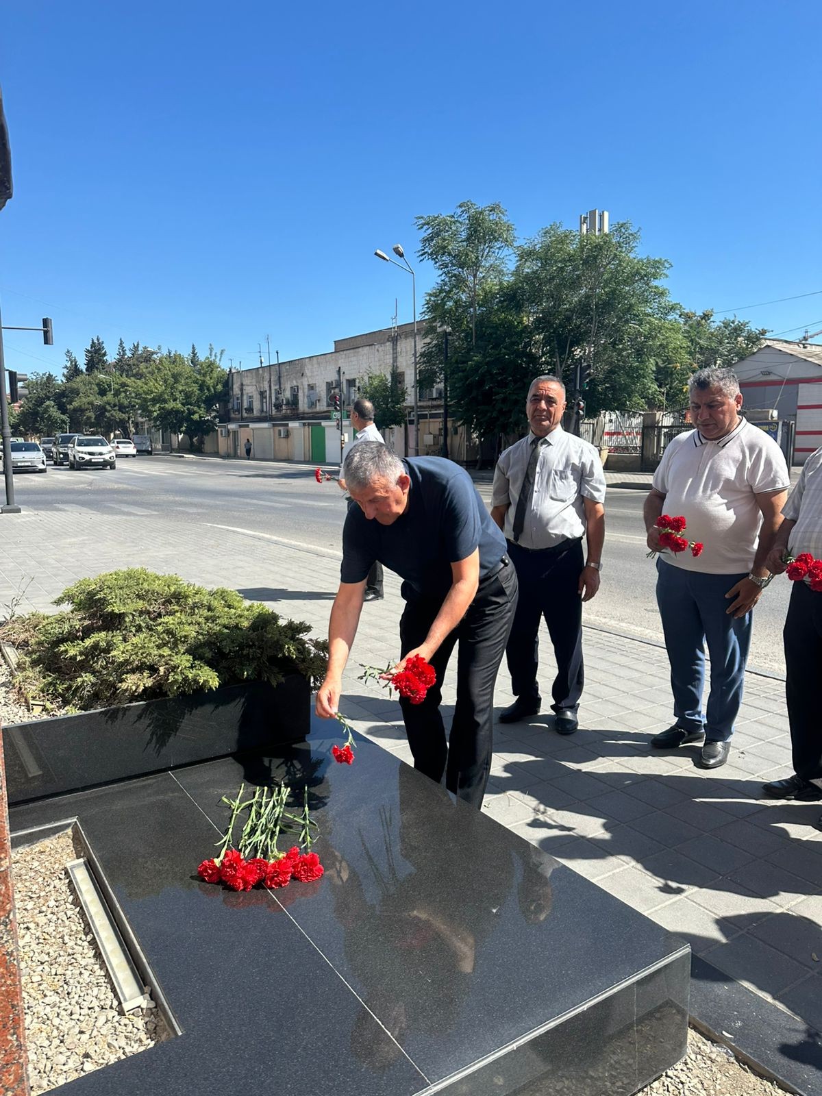 14 şəhidimizin abidə və abidə kompleksləri ziyarət olundu - FOTOLAR