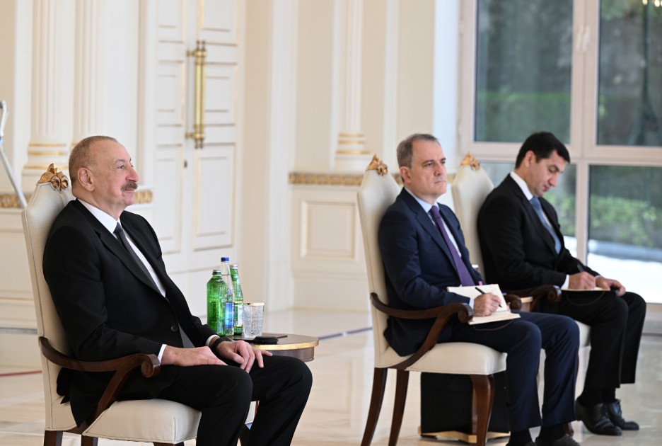 Prezident Polşanın yeni səfirinin etimadnaməsini qəbul edib - FOTOLAR