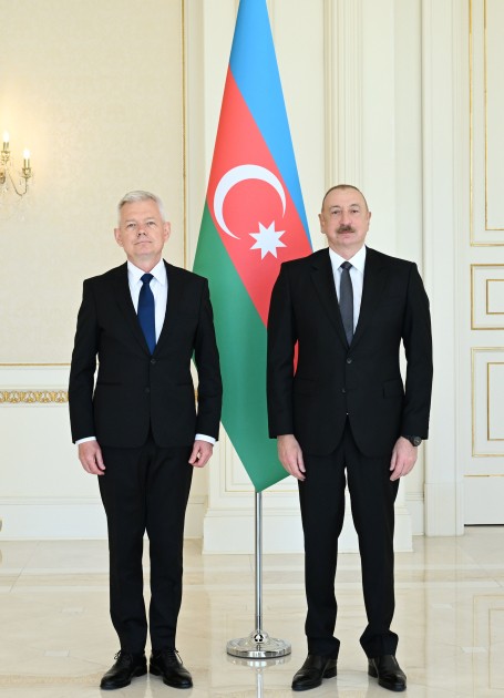 Prezident Polşanın yeni səfirinin etimadnaməsini qəbul edib - FOTOLAR