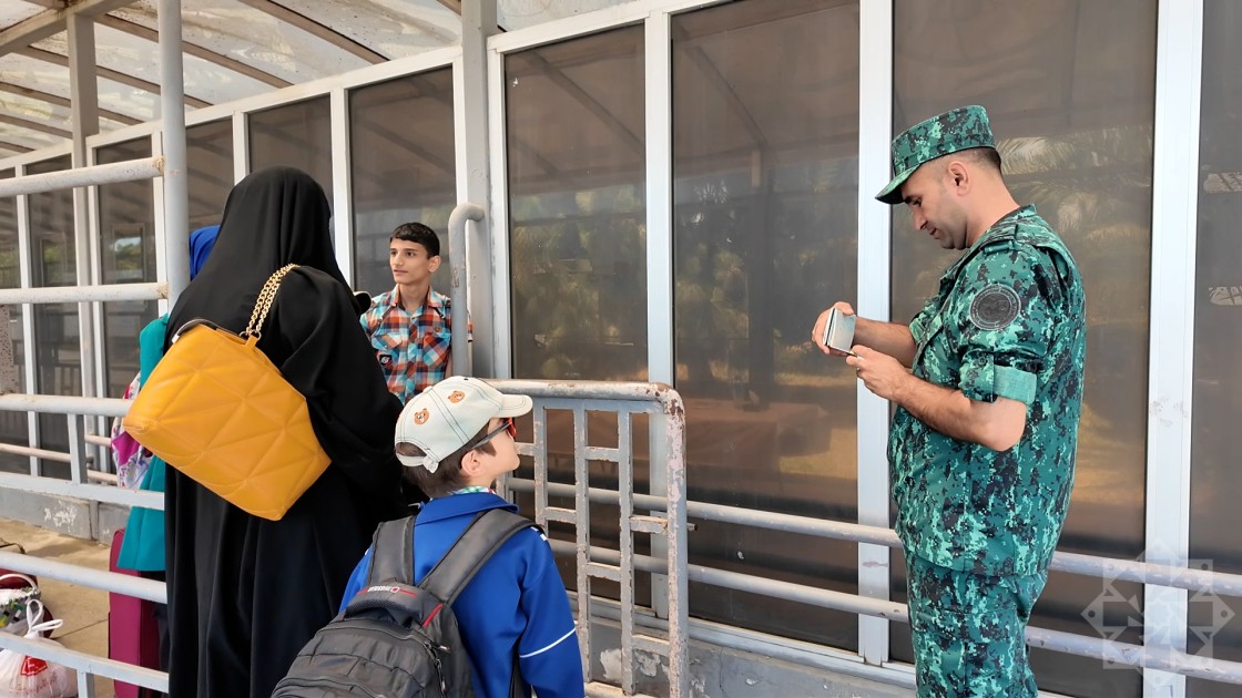 İrandan xarici ölkə vətəndaşlarının təxliyəsi davam edir - FOTOLAR