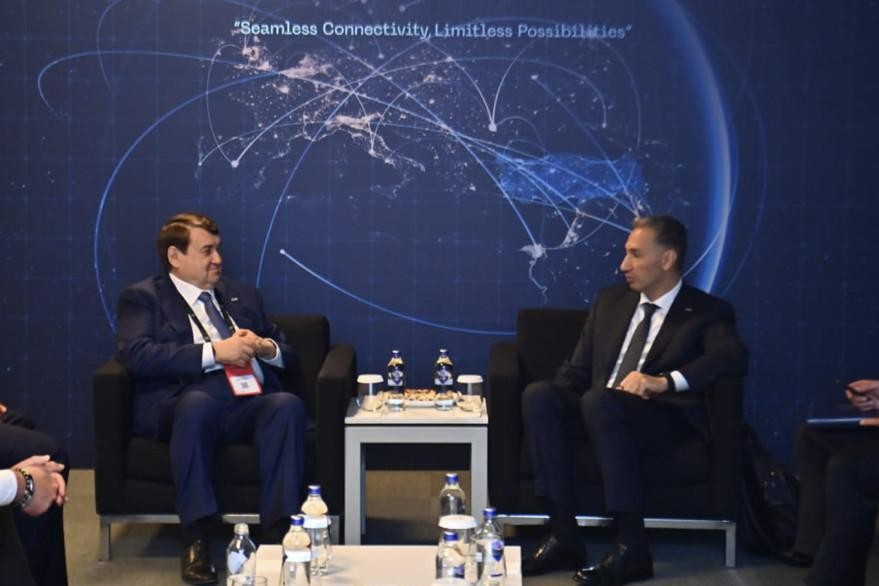 Rəşad Nəbiyev “Global Transport Connectivity Forum”da çıxış edib - FOTO