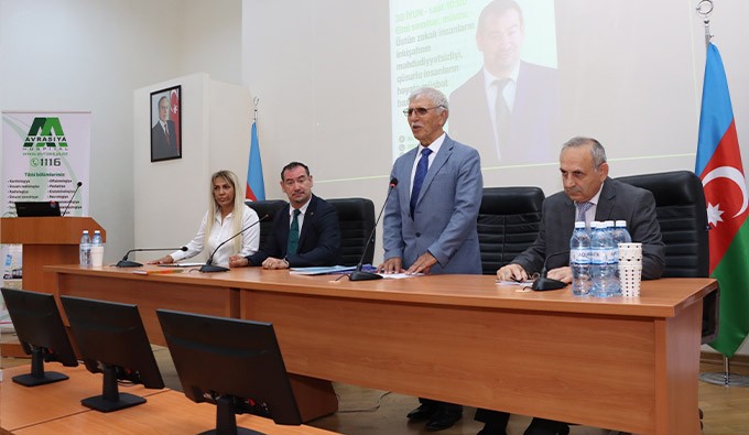 İSİ-də seminar keçirildi - FOTOLAR