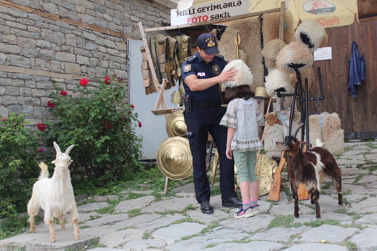 Azərbaycan Polisi 107 yaşında - FOTOLAR