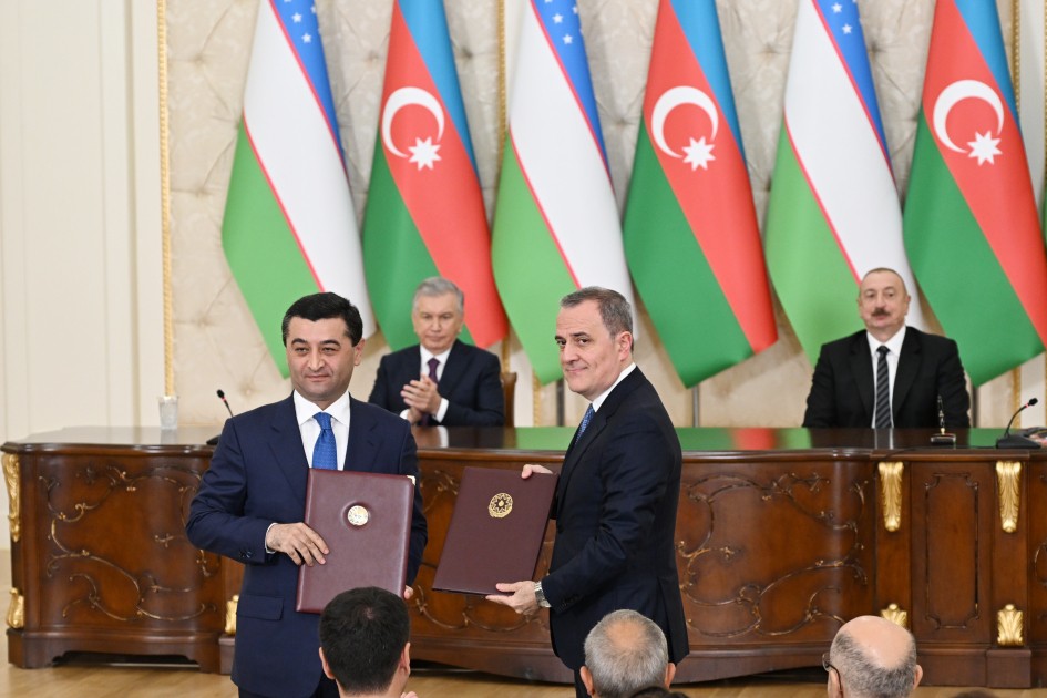 Azərbaycan ilə Özbəkistan arasında imzalanmış sənədlər mübadilə edildi - FOTOLAR (YENİLƏNİB)