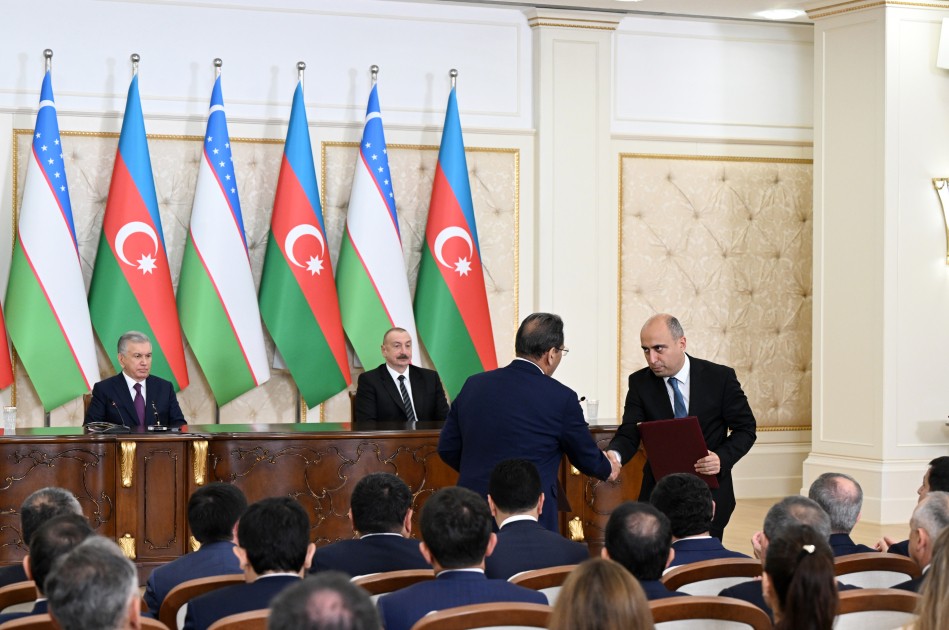 Azərbaycan ilə Özbəkistan arasında imzalanmış sənədlər mübadilə edildi - FOTOLAR (YENİLƏNİB)