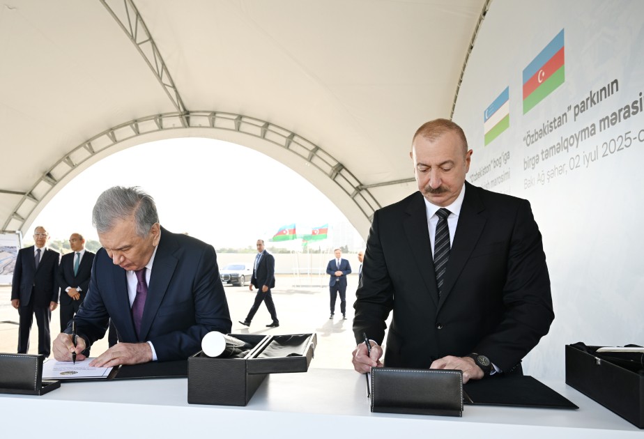 Bakıda “Özbəkistan” parkının təməli qoyuldu - FOTOLAR