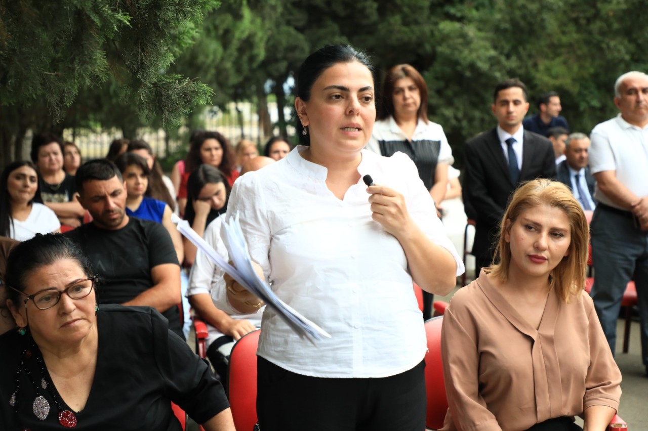 Niyazi Bayramov sakinlərlə növbəti dəfə səyyar görüş keçirdi - FOTOLAR