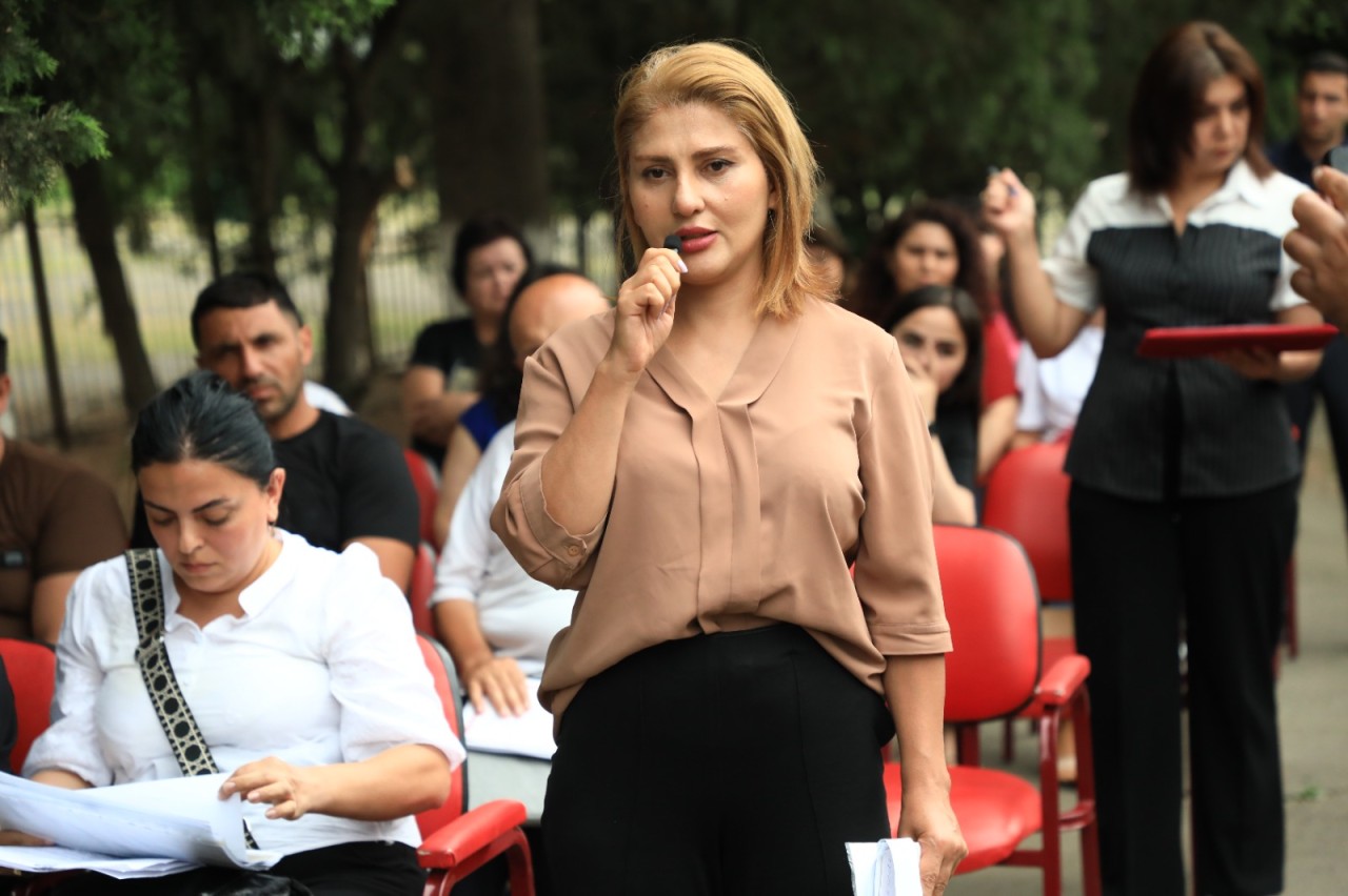 Niyazi Bayramov sakinlərlə növbəti dəfə səyyar görüş keçirdi - FOTOLAR