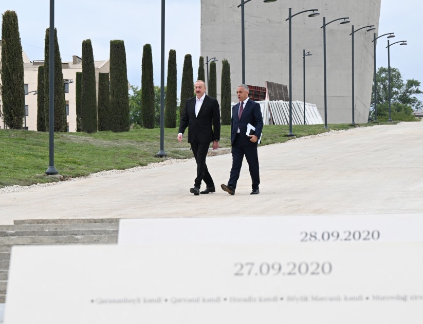 İlham Əliyev Xankəndidəki Zəfər parkında - FOTOLAR