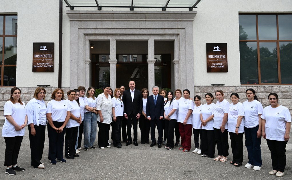 Prezidentlər “Businesstex JV” tikiş fabrikində - FOTOLAR