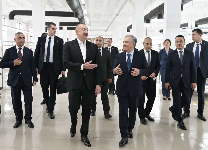 Prezidentlər “Businesstex JV” tikiş fabrikində - FOTOLAR