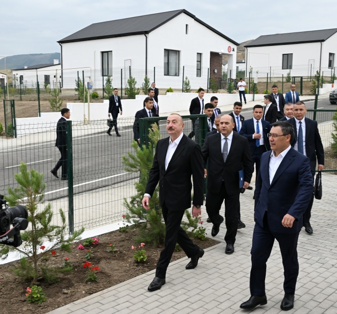 Prezidentlər Ağdamın Xıdırlı kəndinin 1-ci mərhələsinin açılışında - FOTOLAR