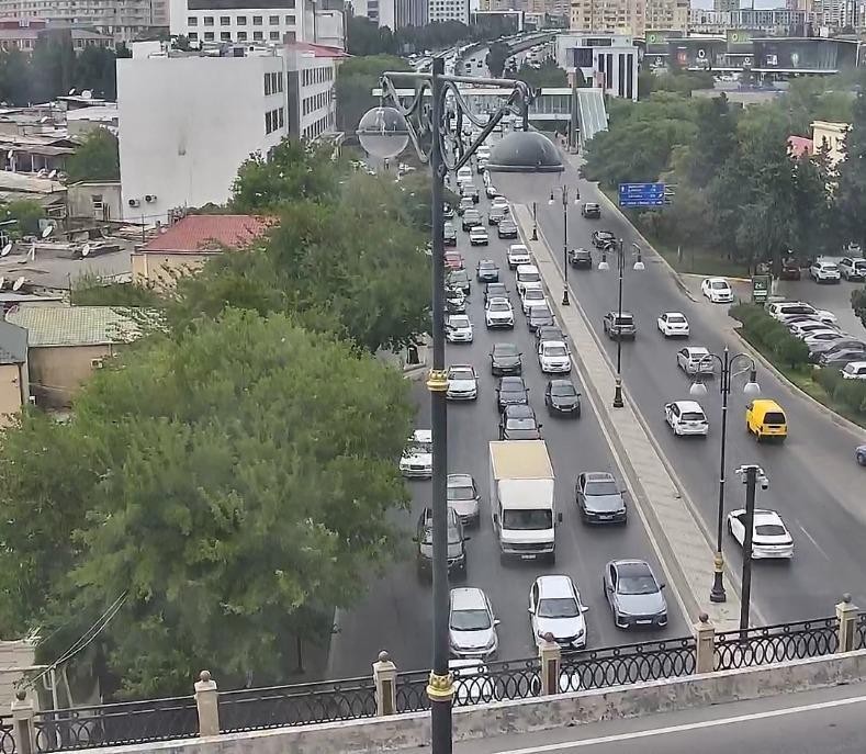 Bakıda qəza - FOTOLAR