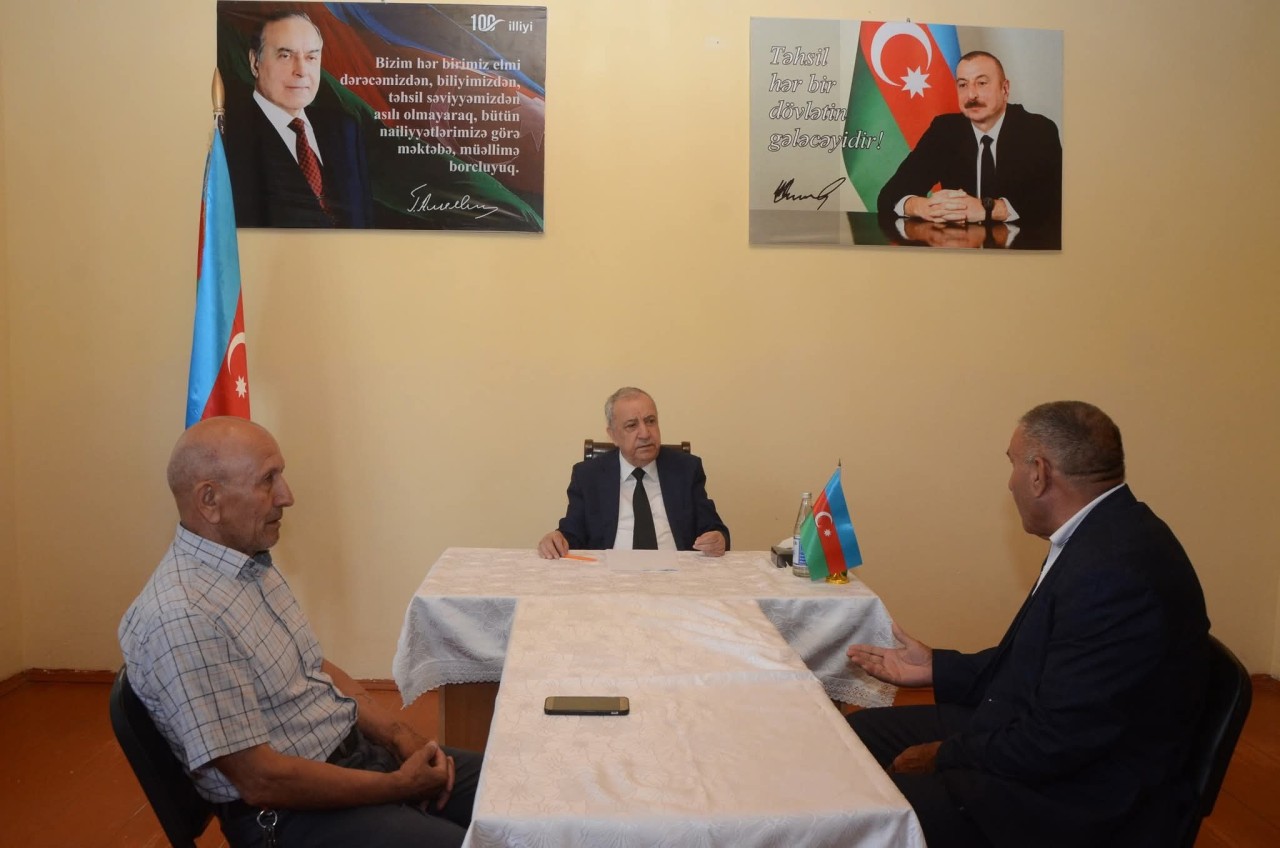 Malik İsaqov vətəndaşları dinlədi - FOTOLAR