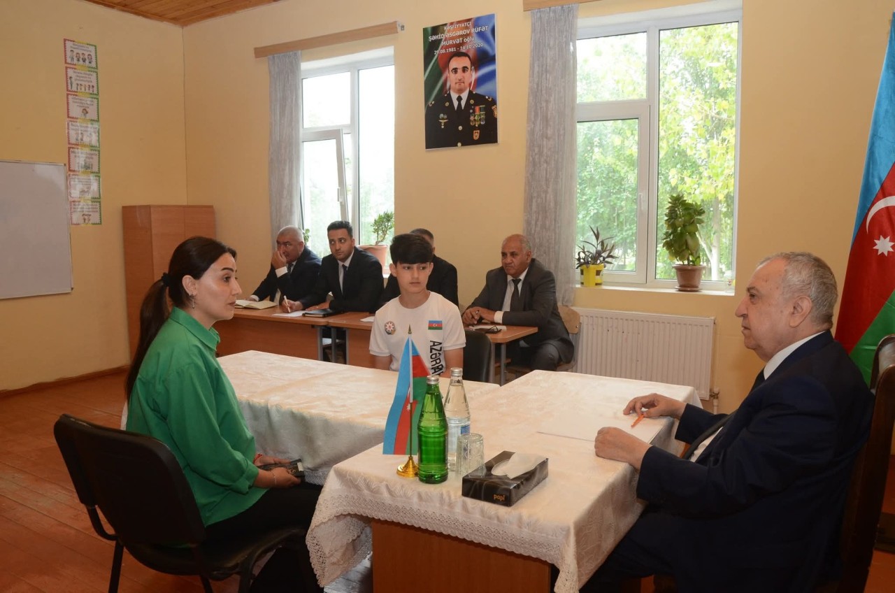 Malik İsaqov vətəndaşları dinlədi - FOTOLAR