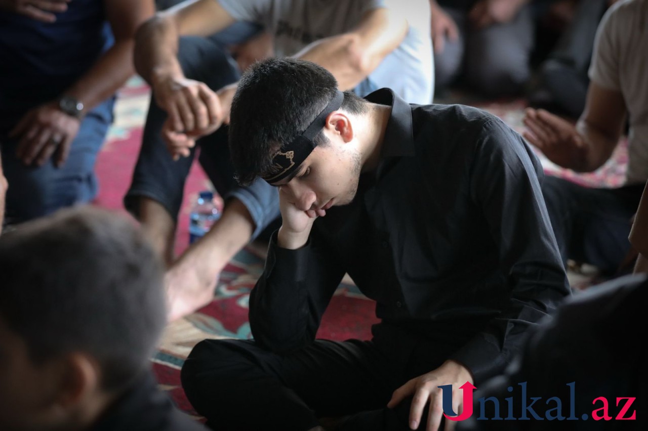 Məscidlərdə Aşura günü keçirilir - FOTOLAR