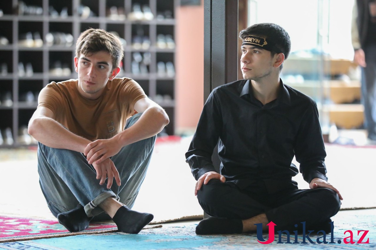 Məscidlərdə Aşura günü keçirilir - FOTOLAR