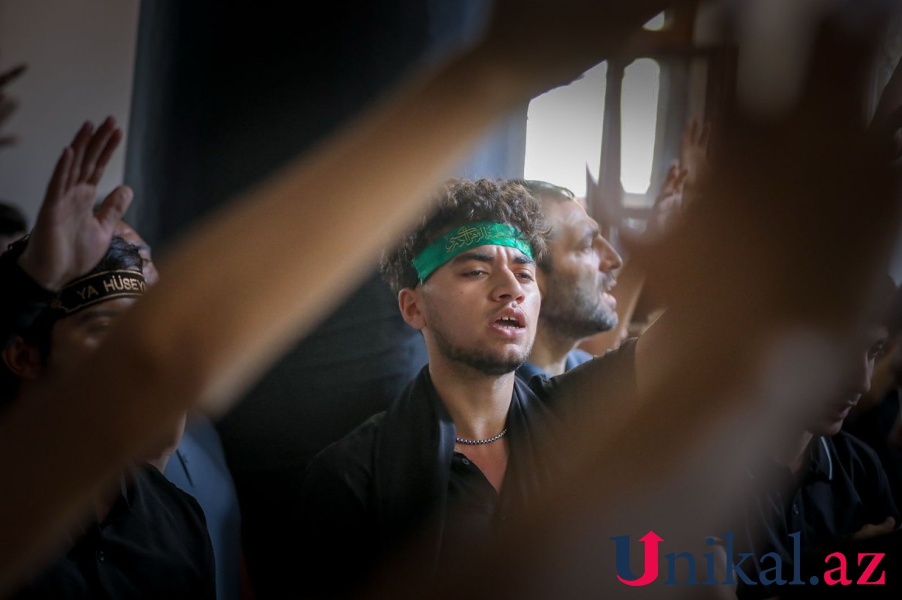 Məscidlərdə Aşura günü keçirilir - FOTOLAR