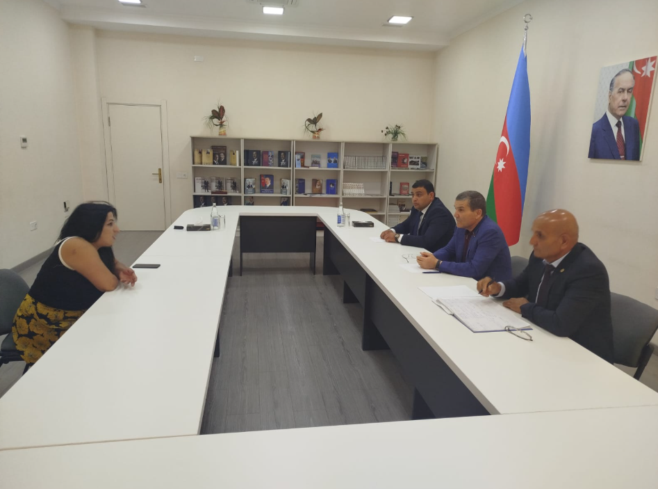 Deputat Bədəl Bədəlov vətəndaşların problemlərini yerindəcə həll etdi - FOTOLAR