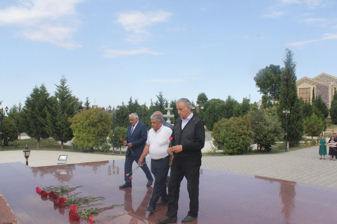 Göygöldə “Qərbi Azərbaycan İrsi” kitabının təqdimat mərasimi olub - FOTOLAR