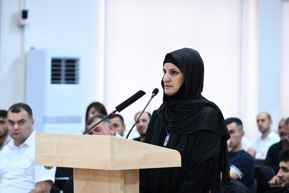 Zərərçəkmişlər erməni cinayətlərindən danışdı, Vardanyan dinlədi - FOTOLAR