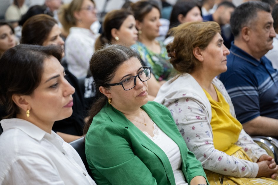 Zərərçəkmişlər erməni cinayətlərindən danışdı, Vardanyan dinlədi - FOTOLAR