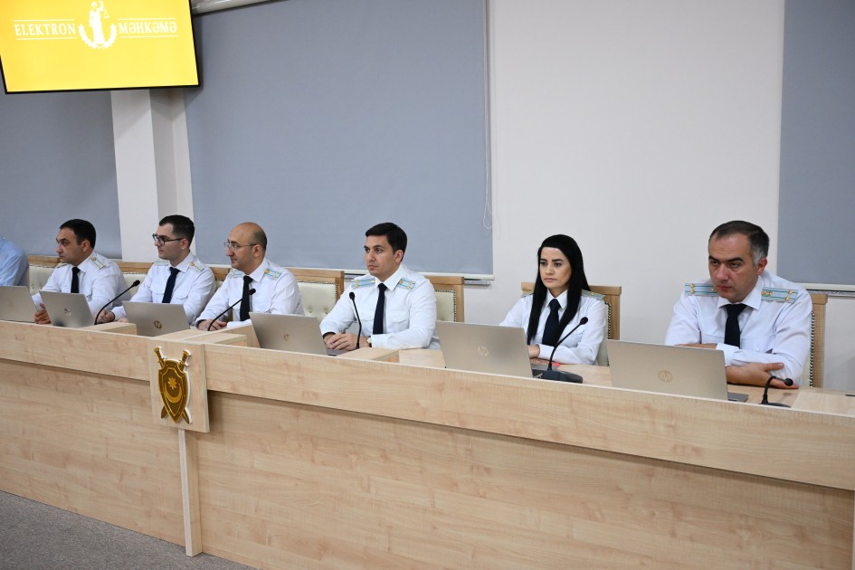 Zərərçəkmişlər erməni cinayətlərindən danışdı, Vardanyan dinlədi - FOTOLAR