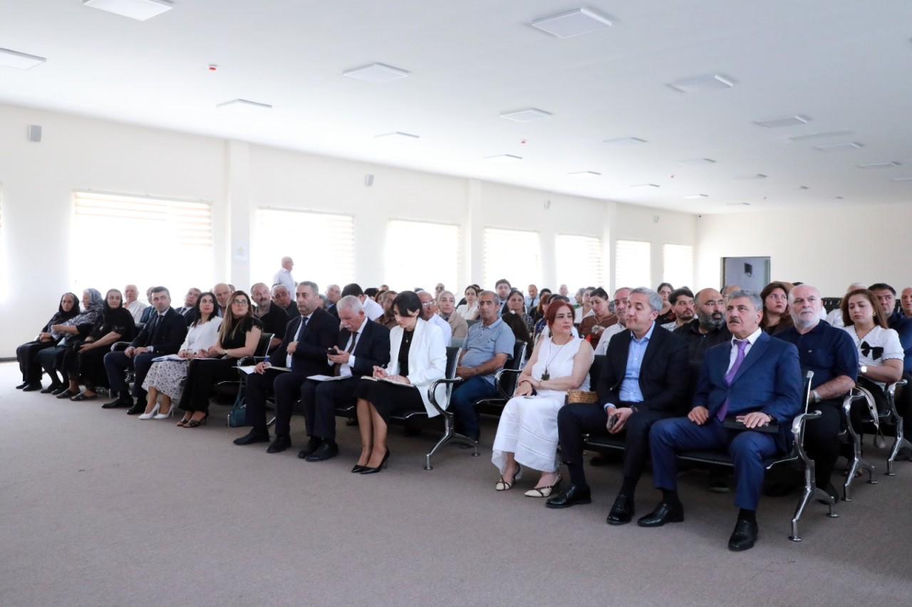 Adil Əliyev vətəndaşlarla növbəti səyyar görüş keçirdi - FOTOLAR