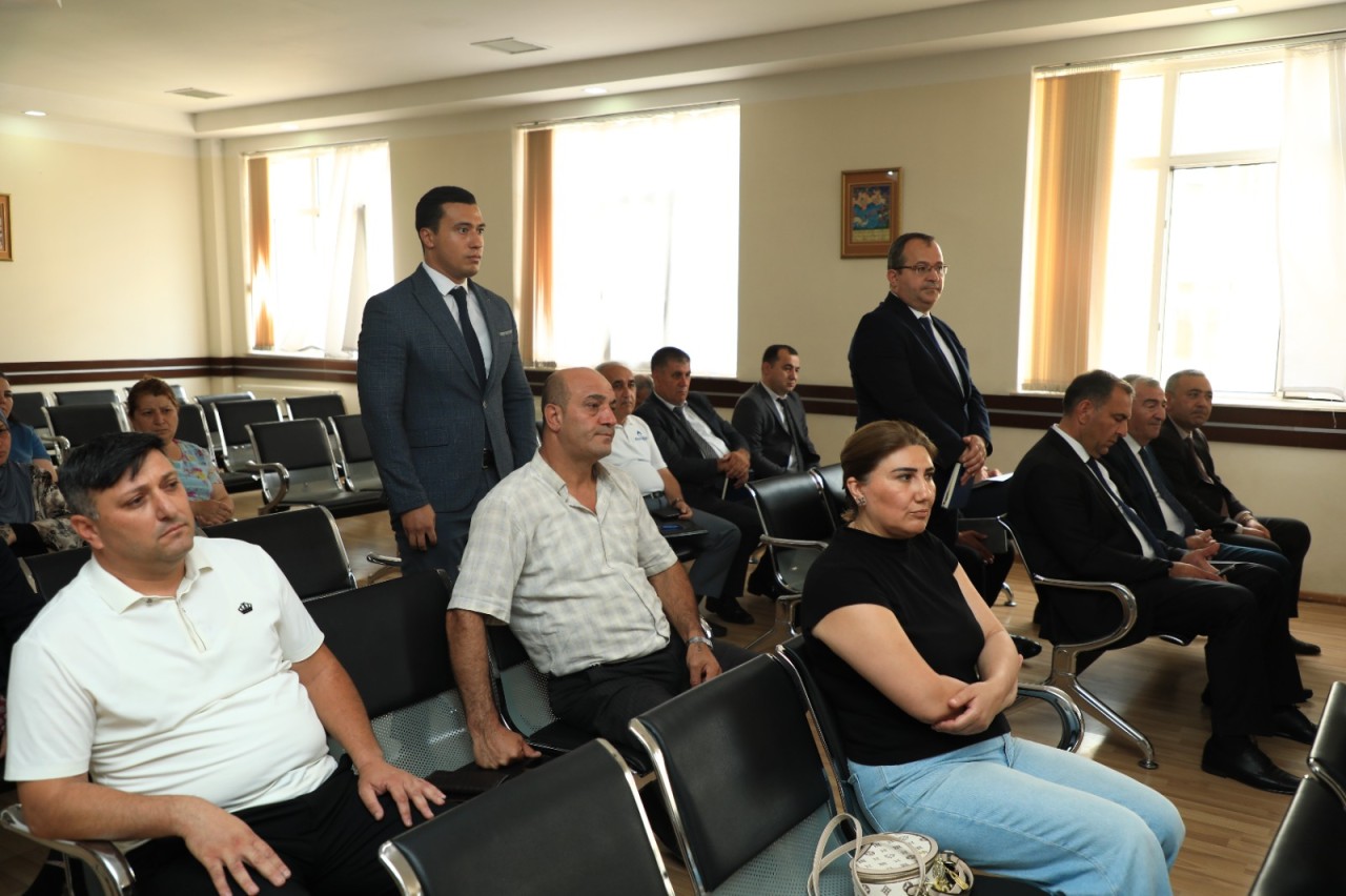 İcra başçısı Niyazi Bayramov vətəndaşlarla görüşdü - FOTOLAR