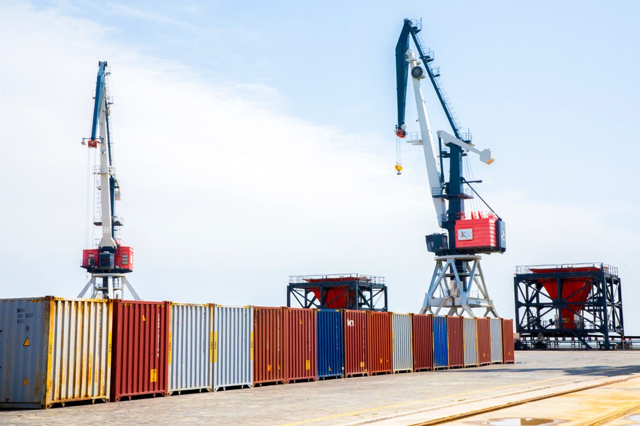 ADY və Çin Dəmir Yolları BTQ-nin potensialının artırılmasına dair razılığa gəldi - FOTOLAR