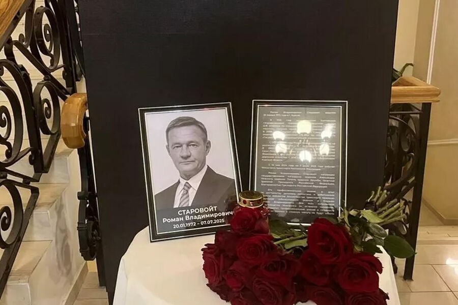 Yeni nazir intihar edən sələfinin vida mərasimində - VİDEO