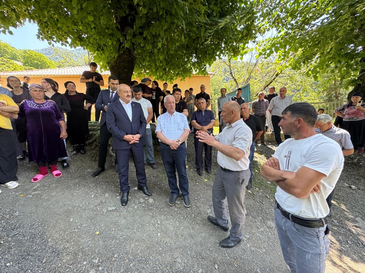 Asif Əsgərov Zaqatala sakinləri ilə görüşüb - Müraciətləri yerindəcə həll edildi (FOTOLAR)