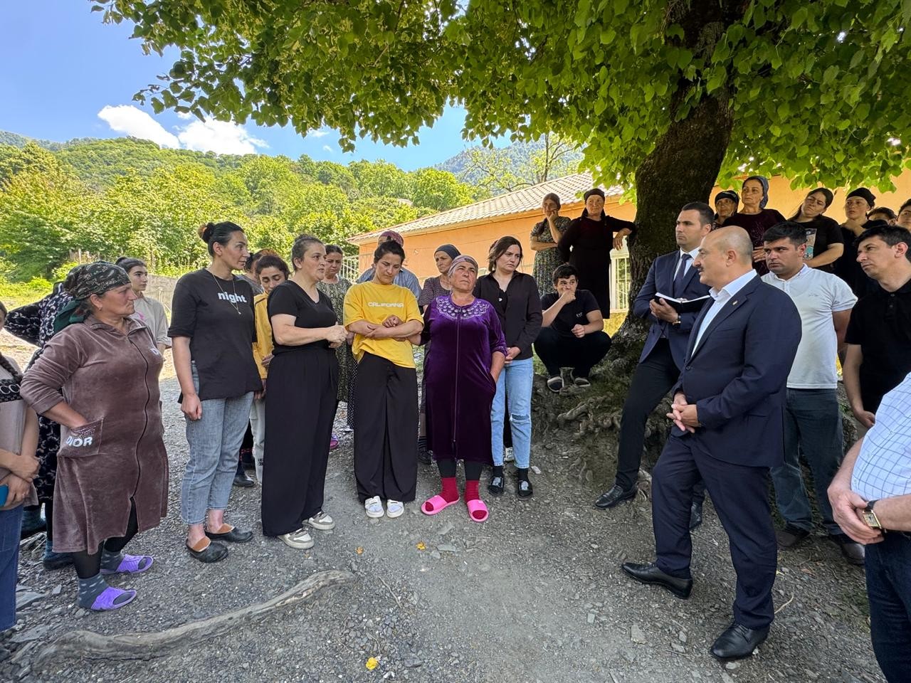 Asif Əsgərov Zaqatala sakinləri ilə görüşüb - Müraciətləri yerindəcə həll edildi (FOTOLAR)