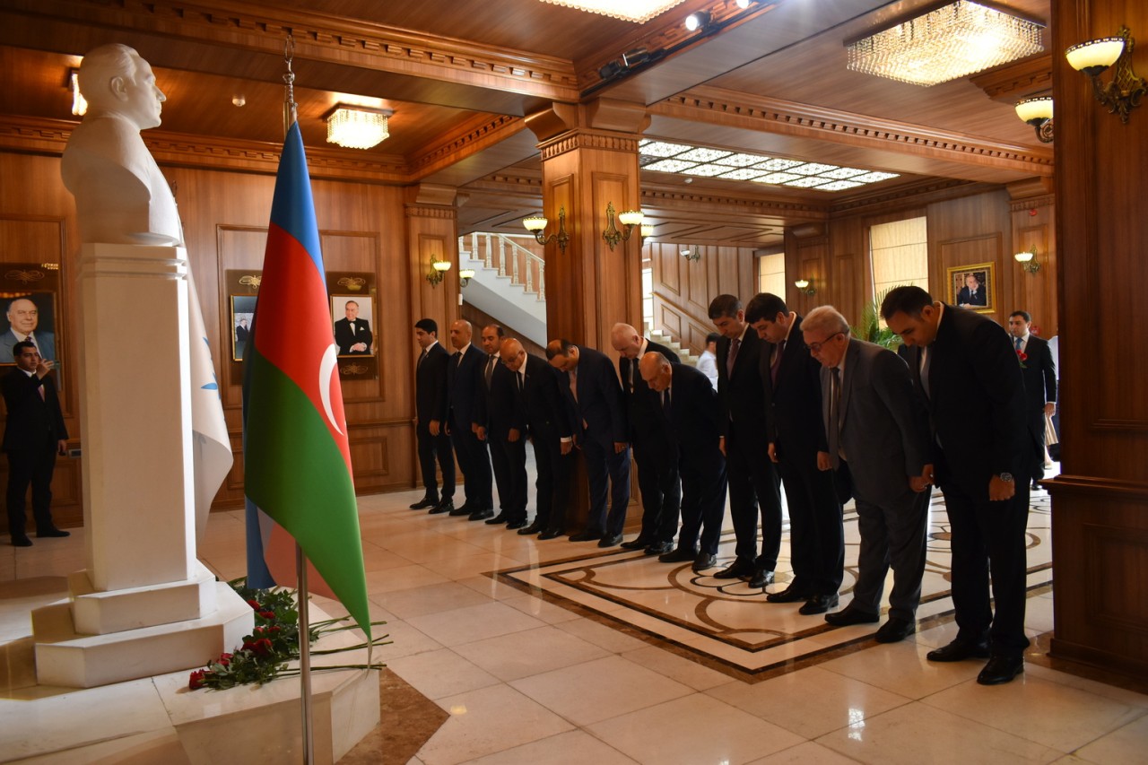 Yasamalda Ulu Öndərin ilk siyasi hakimiyyətə gəlişi qeyd olundu - FOTOLAR