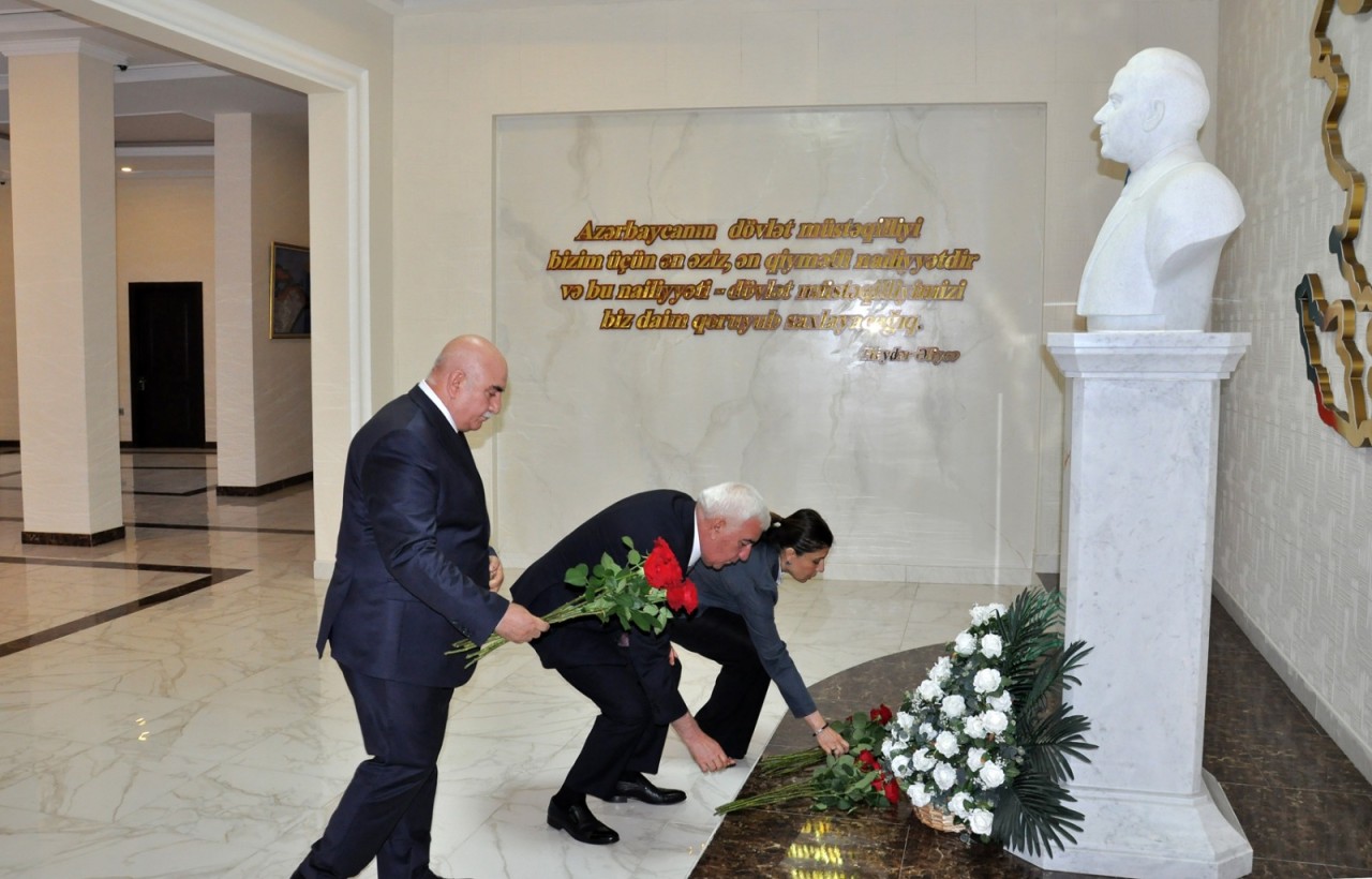 Pirallahı rayonunda “Qərbi Azərbaycan İrsi” kitabının təqdimatı keçirildi - FOTOLAR