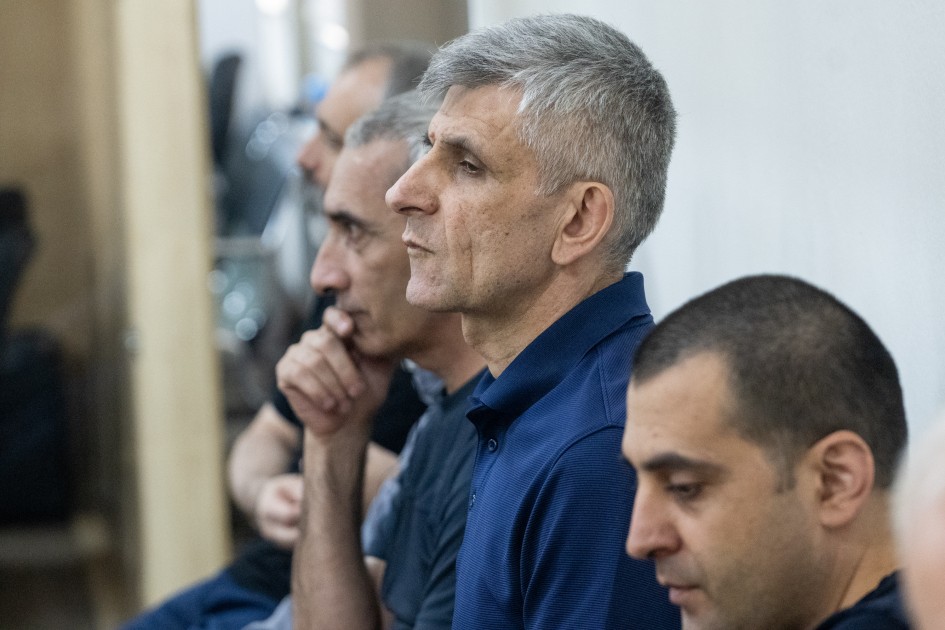 "Atamın və qardaşlarımın başlarını kəsiblər, meyitləri tapılmayıb" - MƏHKƏMƏ (FOTOLAR)