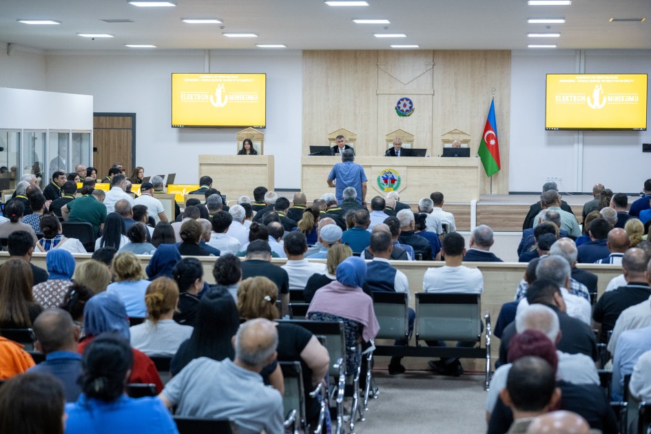 "Atamın və qardaşlarımın başlarını kəsiblər, meyitləri tapılmayıb" - MƏHKƏMƏ (FOTOLAR)