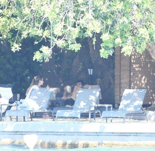 Yeni sevgilisini Afraya oxşatdılar - FOTOLAR