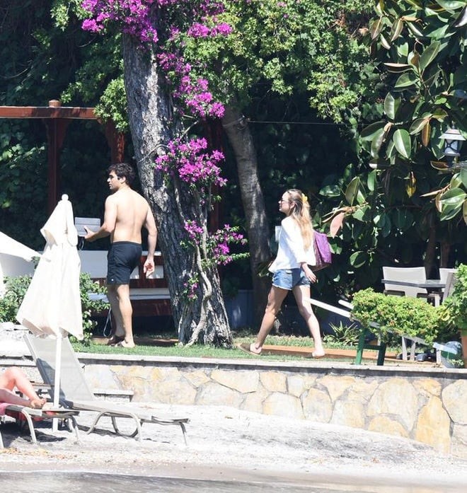 Yeni sevgilisini Afraya oxşatdılar - FOTOLAR