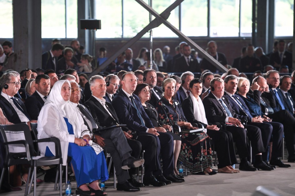 Sahibə Qafarova Srebrenitsa qurbanlarını yad etdi - FOTOLAR