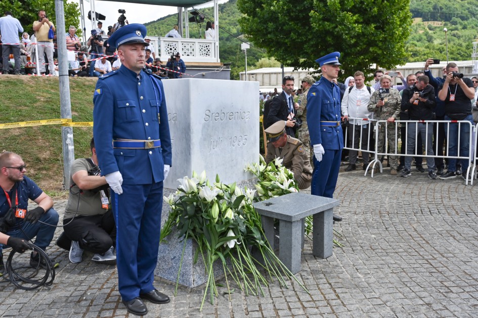 Sahibə Qafarova Srebrenitsa qurbanlarını yad etdi - FOTOLAR