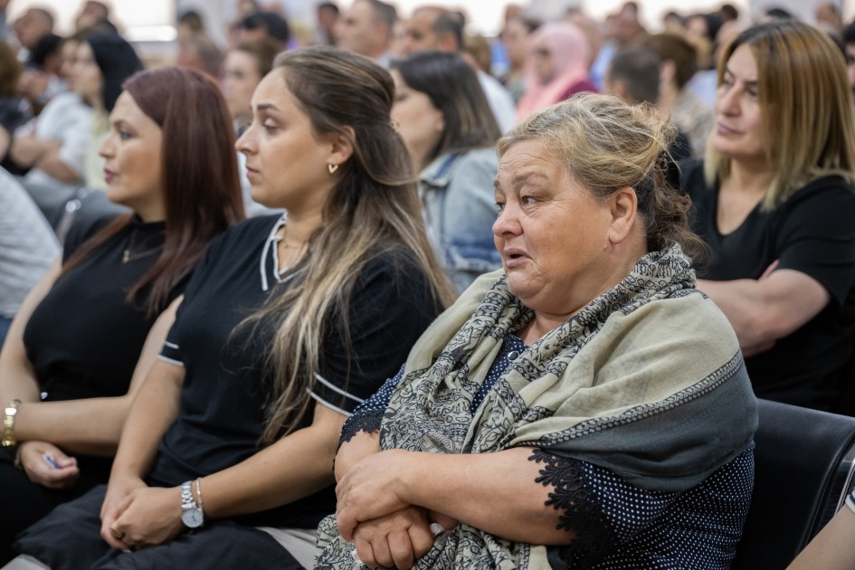 Girovluqda dünyaya gətirdiyi körpəsini ona qaytaran qadını məhkəmədə tanıdı (FOTOLAR)